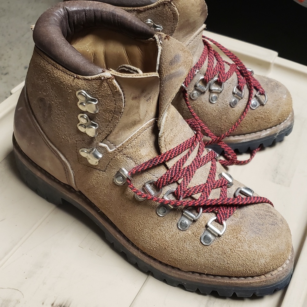Vintage Vasque hiking trekking boots